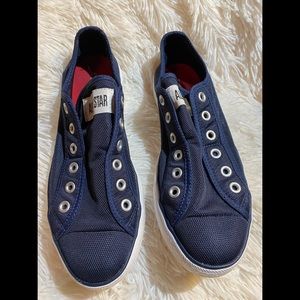 Women/Men’s Converse slip on